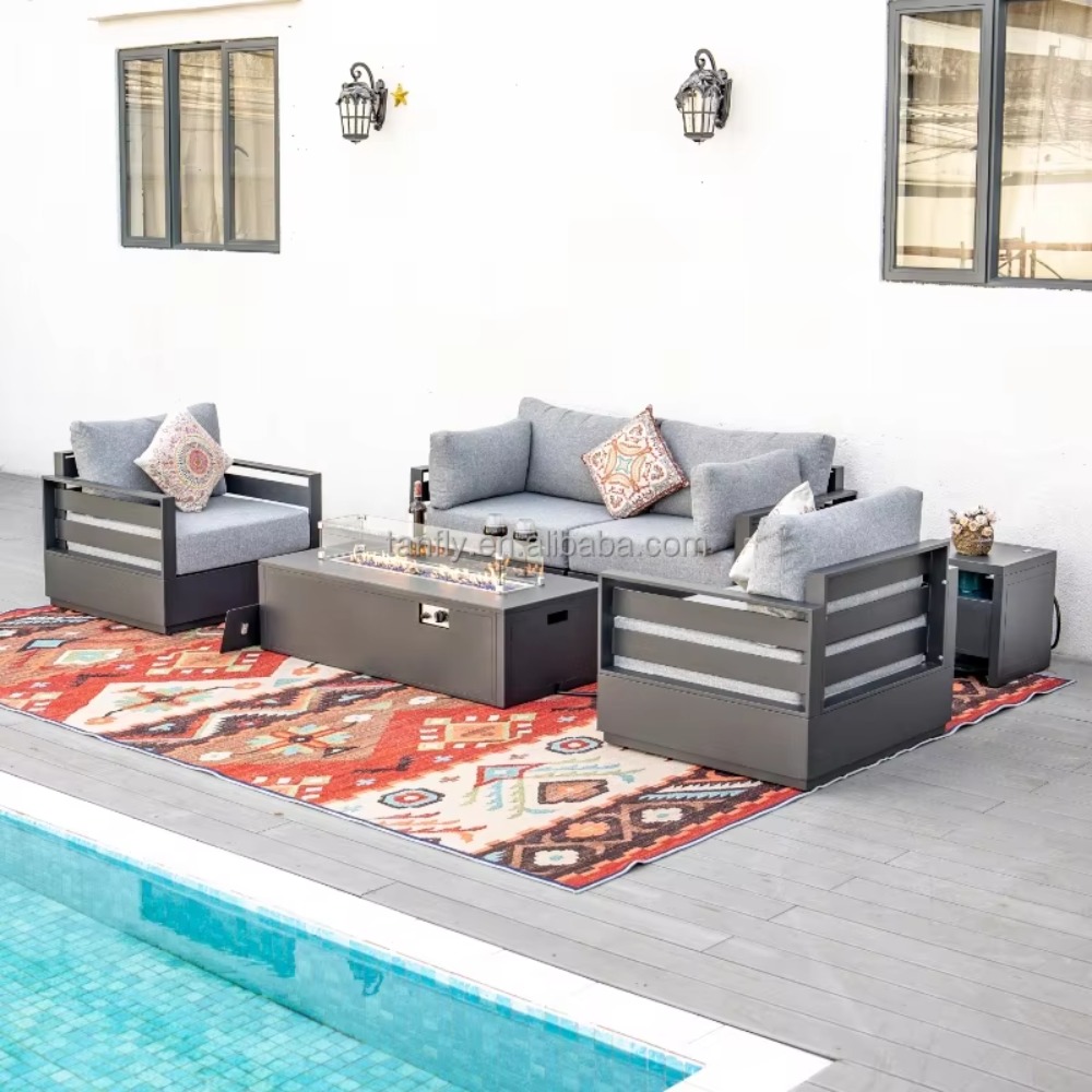 Outdoor Furniture Set With Fire Pit - Ensemble de mobilier d'extérieur pour hôtel