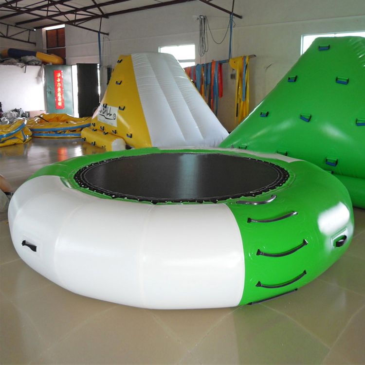 Trampoline de saut d'eau et de - Outdoor Furniture Sale avis et prix